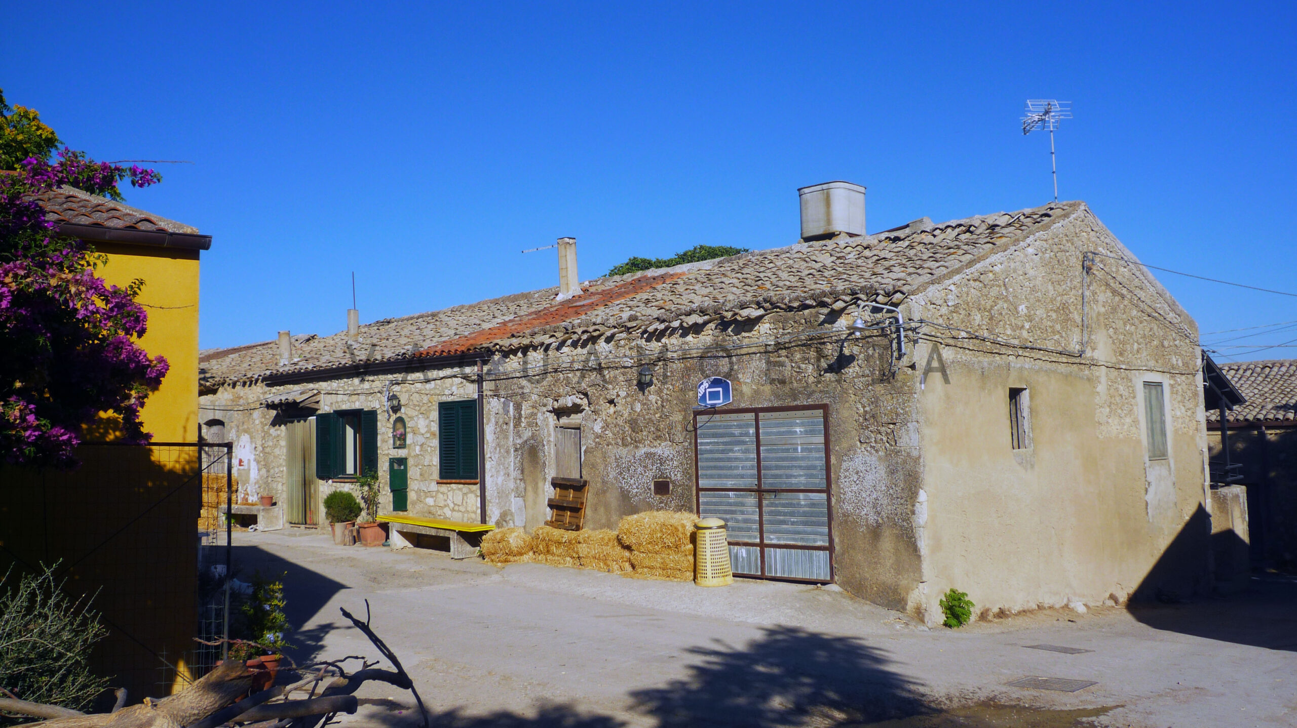 Borgo Santa Rita 48 borgo santa rita, caltanissetta, barone la lumia, sicilia, riforma agraria, vacuamoenia, panificio santa rita